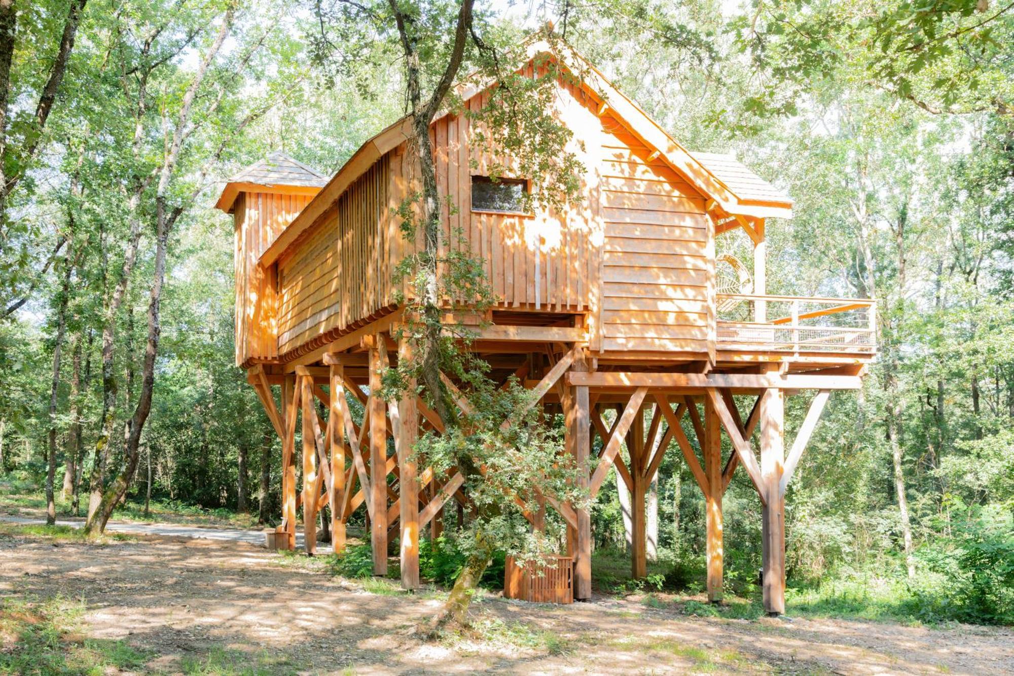 Dolce Et Cabane Berat Buitenkant foto
